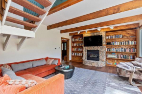 Mountain Chalet Just Blocks from Gondola and Main St Breckenridge